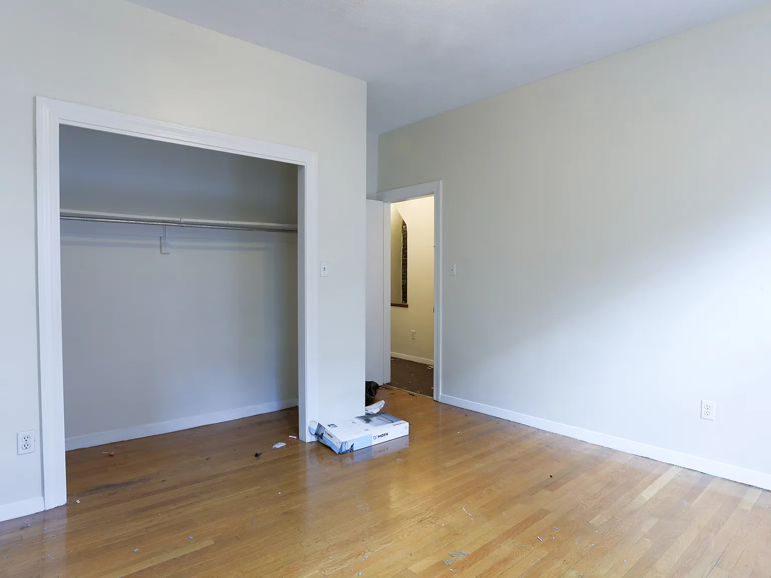 2 bed, 700 sqft, $4,000 — Photo 4