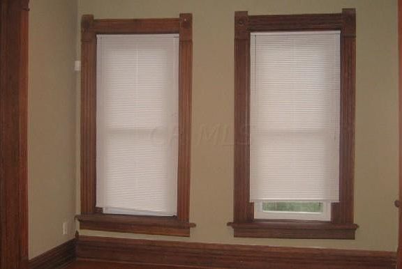 2nd image of 34-36 W 4th Ave