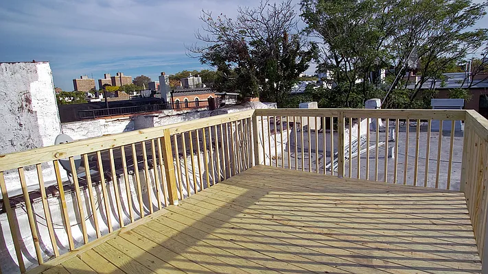 Rented by Nooklyn NYC LLC | media 28