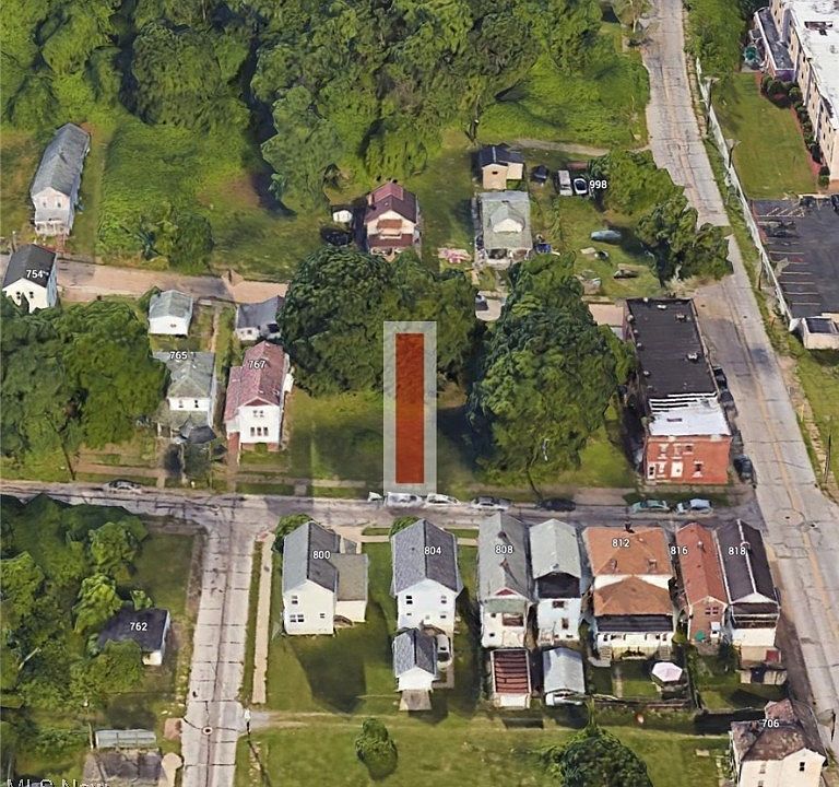 1st image of 805 N 8th St