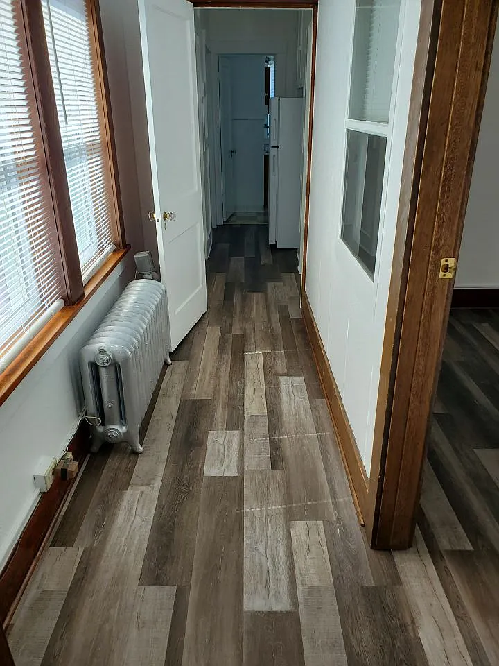 2 bed, 1.0 bath, $995 — Photo 4