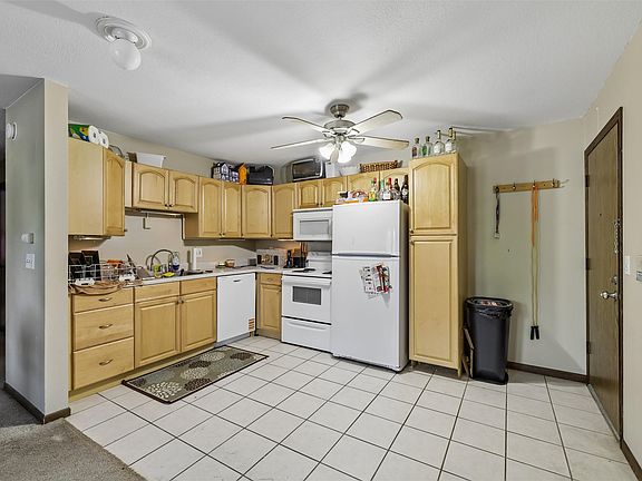4th image of 1831 Fuller Rd APT 1