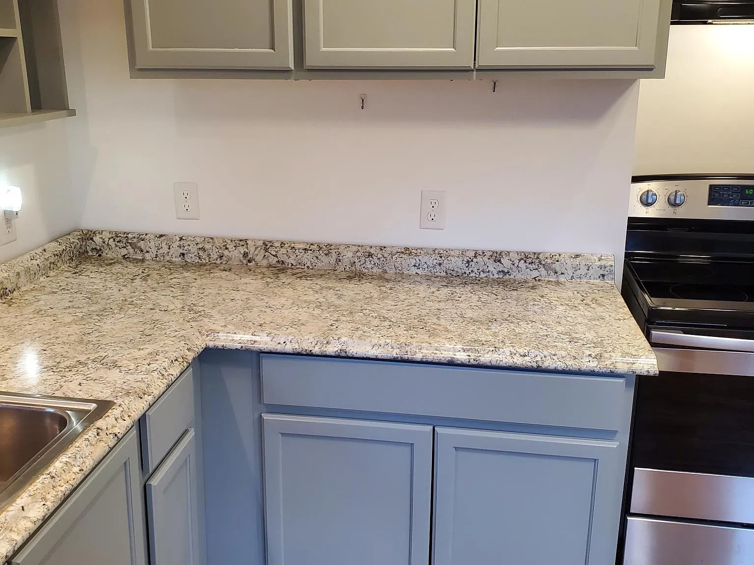 Studio, 500 sqft, $1,600 — Photo 3
