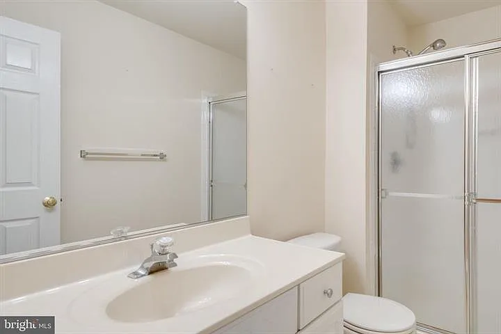 6805 Hollow Glen Ct — Photo 28