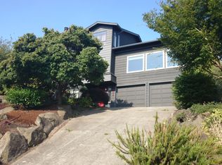 3245 10th Ave W, Seattle, WA 98119