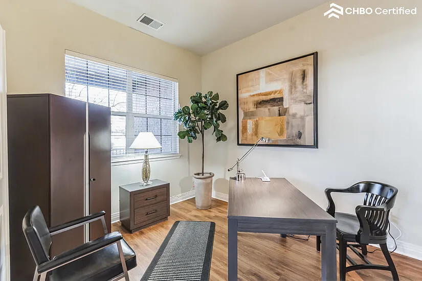 Newly Furnished Townhome Rental in Lowry — Photo 2
