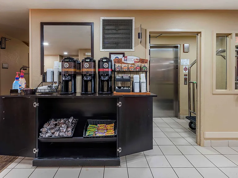 Free Grab-and-Go Breakfast