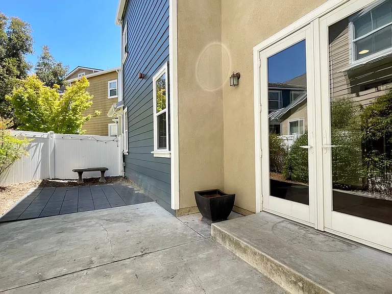 3591 Sacramento Dr #19 — Photo 8