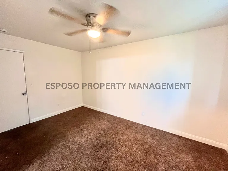 1490 W Swift Ave #105 — Photo 5