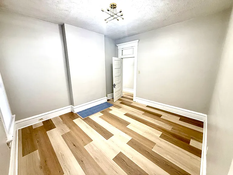 248 S 18th St #1/2 — Photo 10