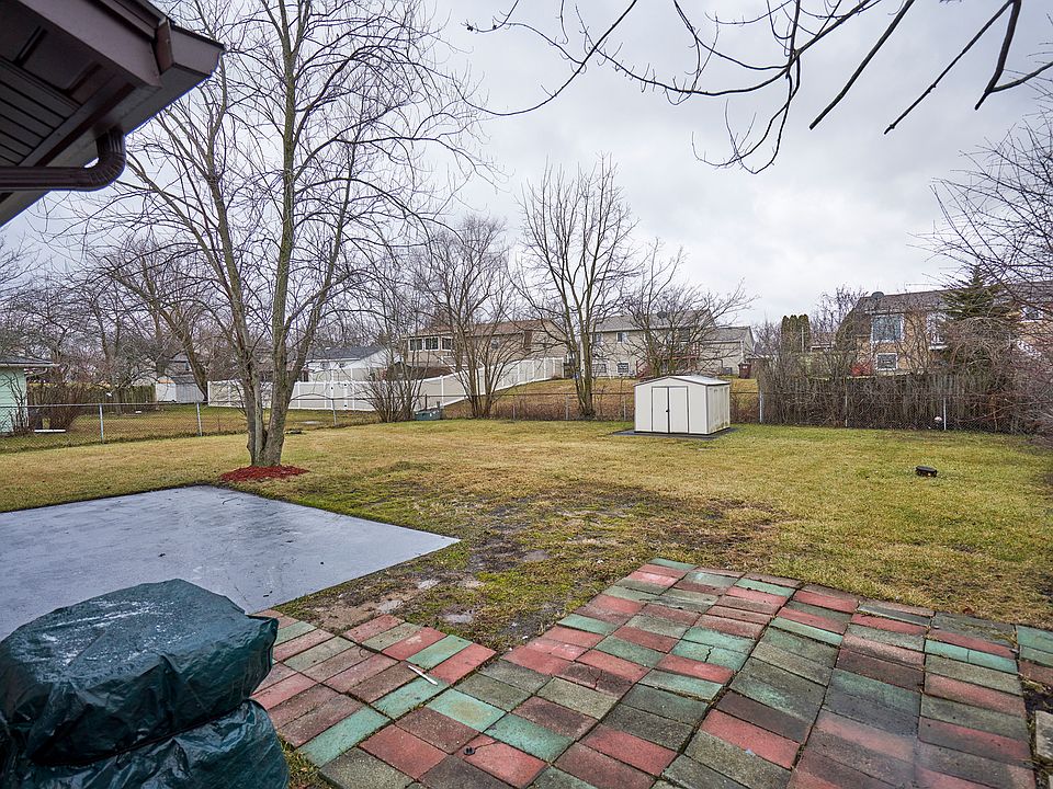 2nd image of 17770 Pheasant Ln
