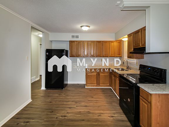 4th image of 2247 Carrolton Dr