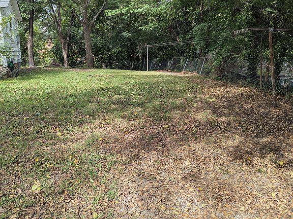 Oversized backyard. Really spacious!