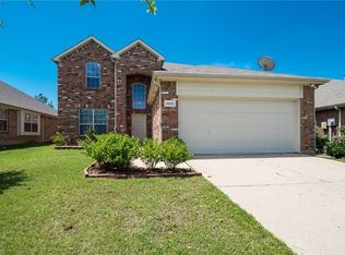 2051 Fair Crest Trl, Forney, TX 75126