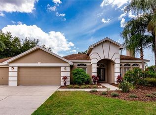 18702 Forest Glen Ct, Tampa, FL 33647