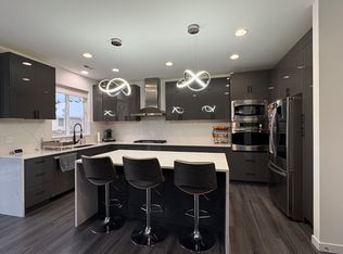 702 170th Pl SW, Lynnwood, WA 98037