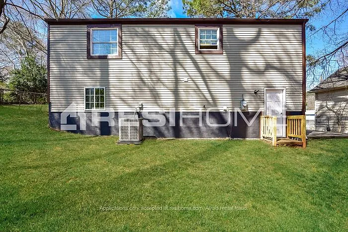 2084 Kimber Trl — Photo 16