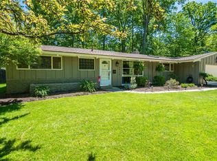 2413 Beechwood Dr, Westlake, OH
