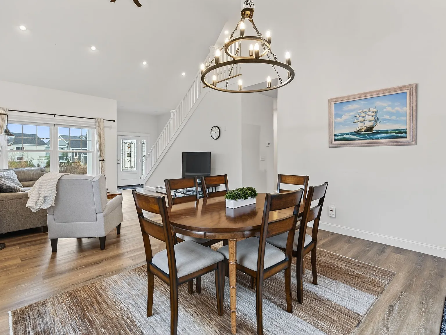 3 bed, 2.5 bath, 1660 sqft, $3,000 — Photo 4