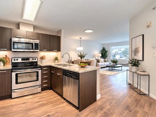 950 NE Arbour Lake Rd NW #1318, Calgary, AB T3G 5B3
