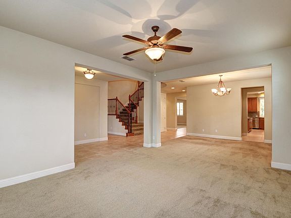 4th image of 2132 Lysander Way
