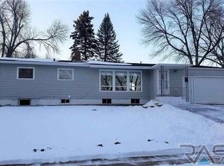2321 S Van Eps Ave, Sioux Falls, SD 57105