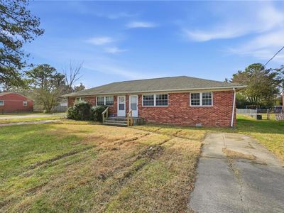 421 W Ln, Virginia Beach, VA, 23454