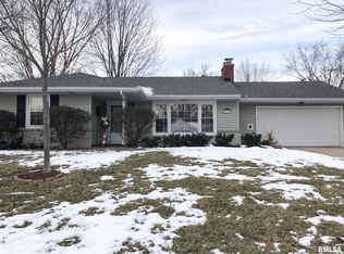 4119 N Hollyridge Cir, Peoria, IL