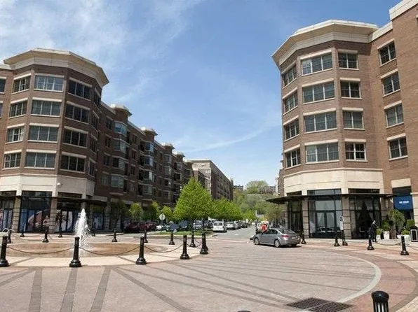 22 Avenue image 1 of 7