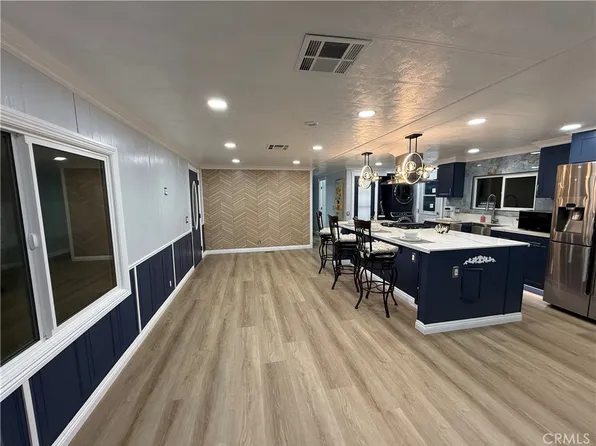 8801 Eton Ave Space 64, Canoga Park, CA 91304