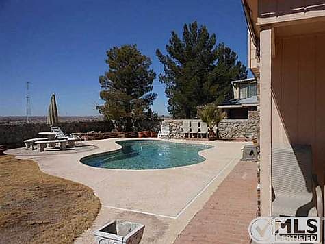 3rd image of 545 Dorsey Dr