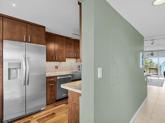 2nd image of 1901 S Roosevelt Blvd APT 401-E