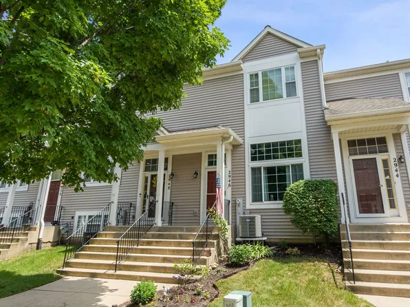 2946 Shelly Ln #2946, Aurora, IL 60504
