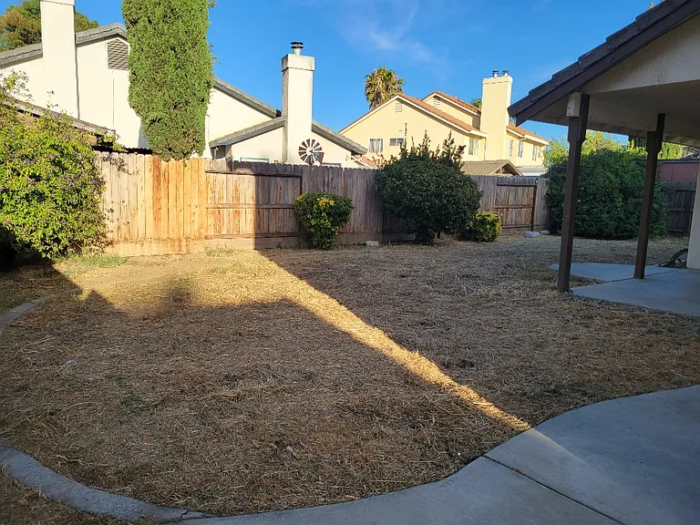 1812 College Greens Dr — Photo 25