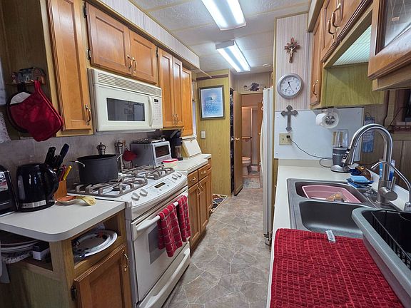 5th image of 28229 County Road 33 #W122