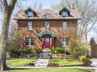 424 S York St, Elmhurst, IL 60126