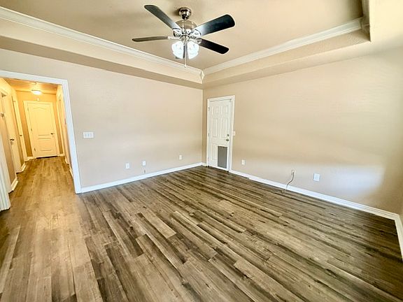 4th image of 5300 Regent Rd