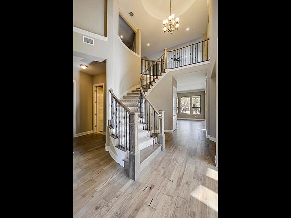 4th image of 302 Dolcetto Ct