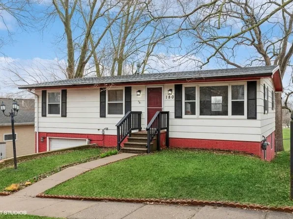 180 Sherman St, Muscatine, IA 52761