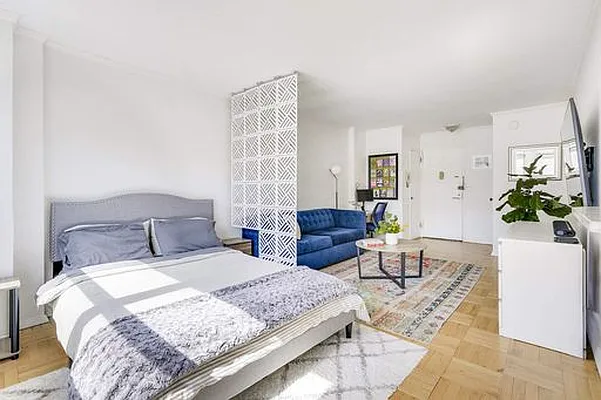 Sold by Compass | media 2