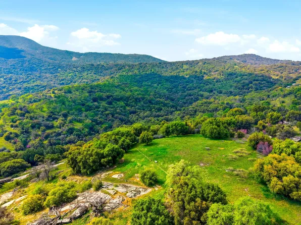 47415 Dry Creek Drive, Badger, CA 93603