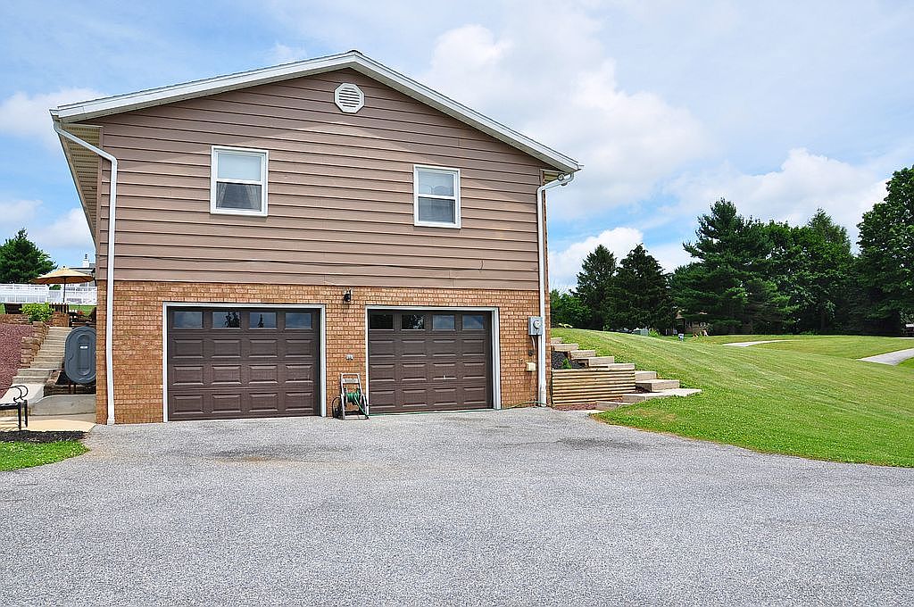 17050 Keeney Mill Rd, New Freedom, PA 17349 Zillow