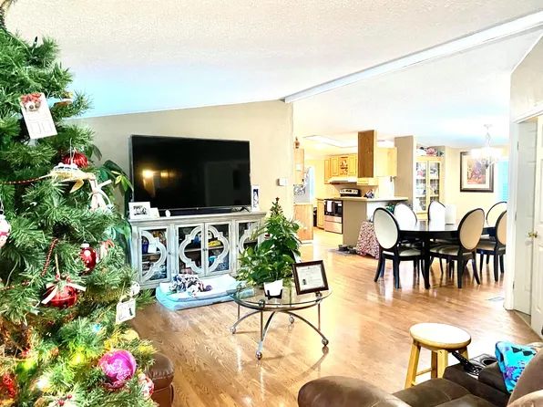61445 SE 27th St Unit 50, Bend, OR 97702