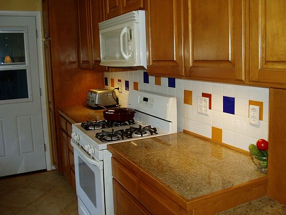2nd image of 4014 S 152nd St