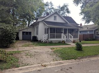 520 E South Ave, Greenville, IL
