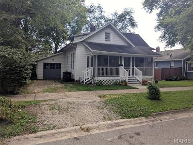 520 E South Ave, Greenville, IL, 62246