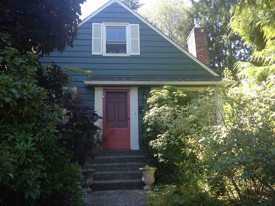 2nd image of 3809 NE 82nd St