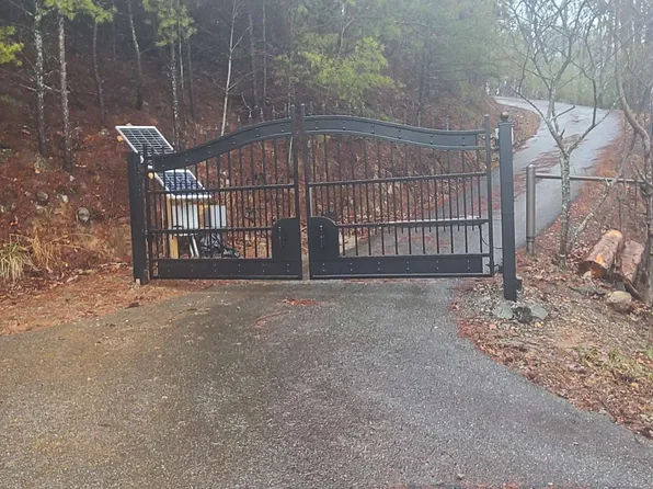 24 Ridge Top Dr, Ellijay, GA 30536