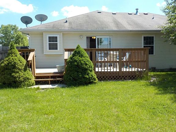 3rd image of 2010 Greenspire Dr