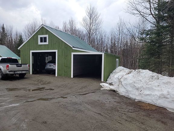 3rd image of 1031 Ladd Road